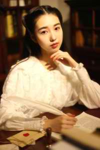 美人无泪